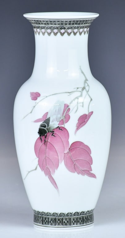 A LiLing Klin Vase w/Mk 20thC: Of baluster form, front of exterior decorated with cicada on leaves scene, back with making date, four-character mark at the base. H:25.5cm 20世紀