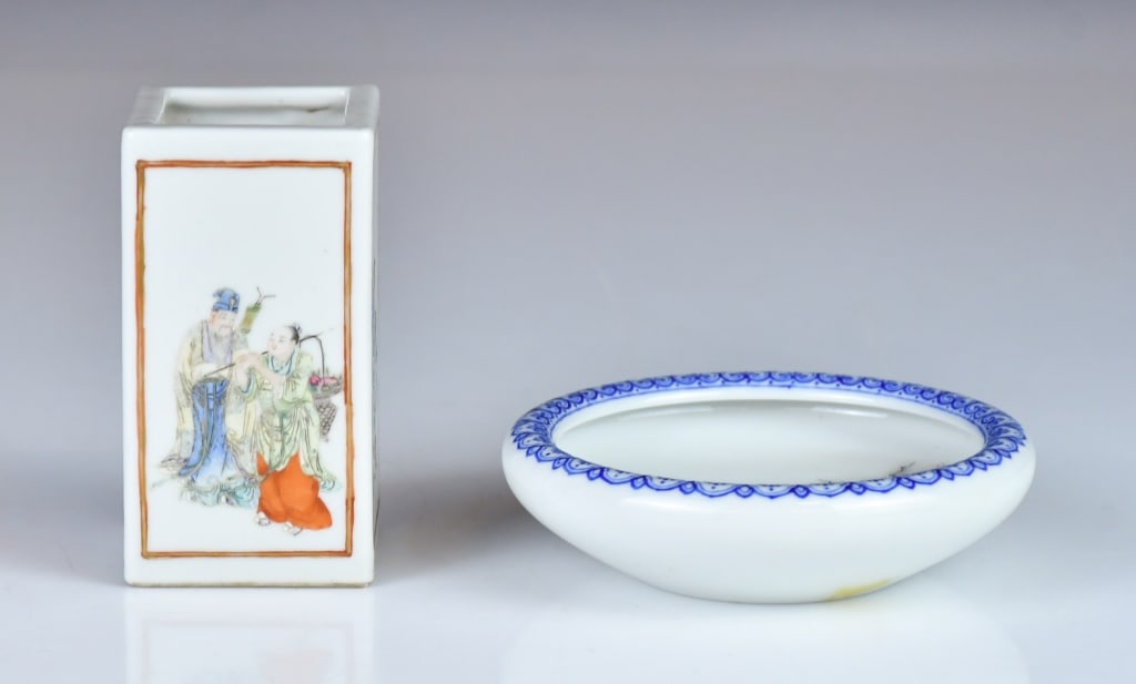 2 Scholar's Objects Qianlong Mk w/Std Republican - 2