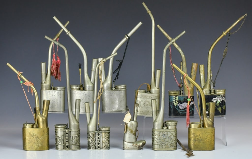 12 Chinese Engraved Brass Water Pipes Republican (1 of 14)