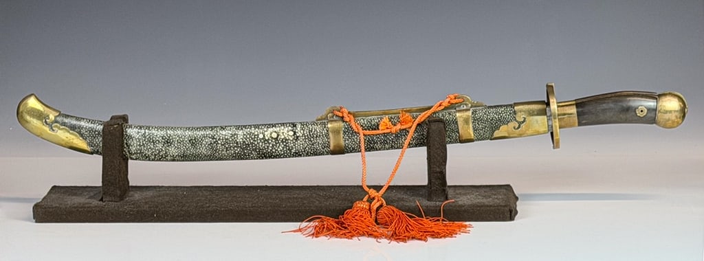 Set of Double Peidao Swords w/Std Qing (1 of 15)