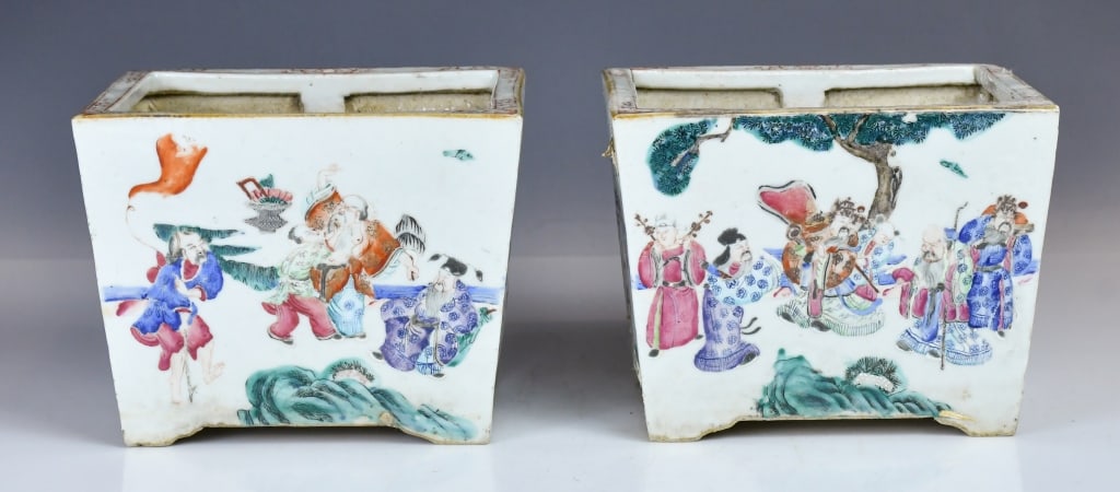 Pair Famille Rose Rectangular Flowerpots 19thC - 3