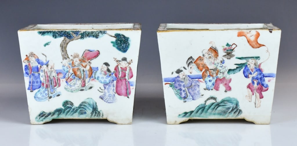 Pair Famille Rose Rectangular Flowerpots 19thC - 5