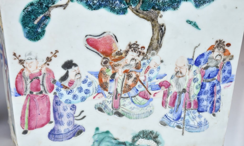 Pair Famille Rose Rectangular Flowerpots 19thC - 9