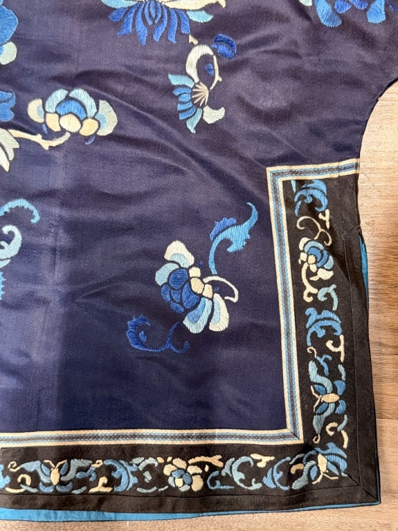 Group of 4 Embroidered Garments Qing - 9