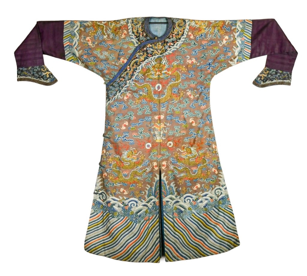 A Kesi Dragon Robe Qing (1 of 18)