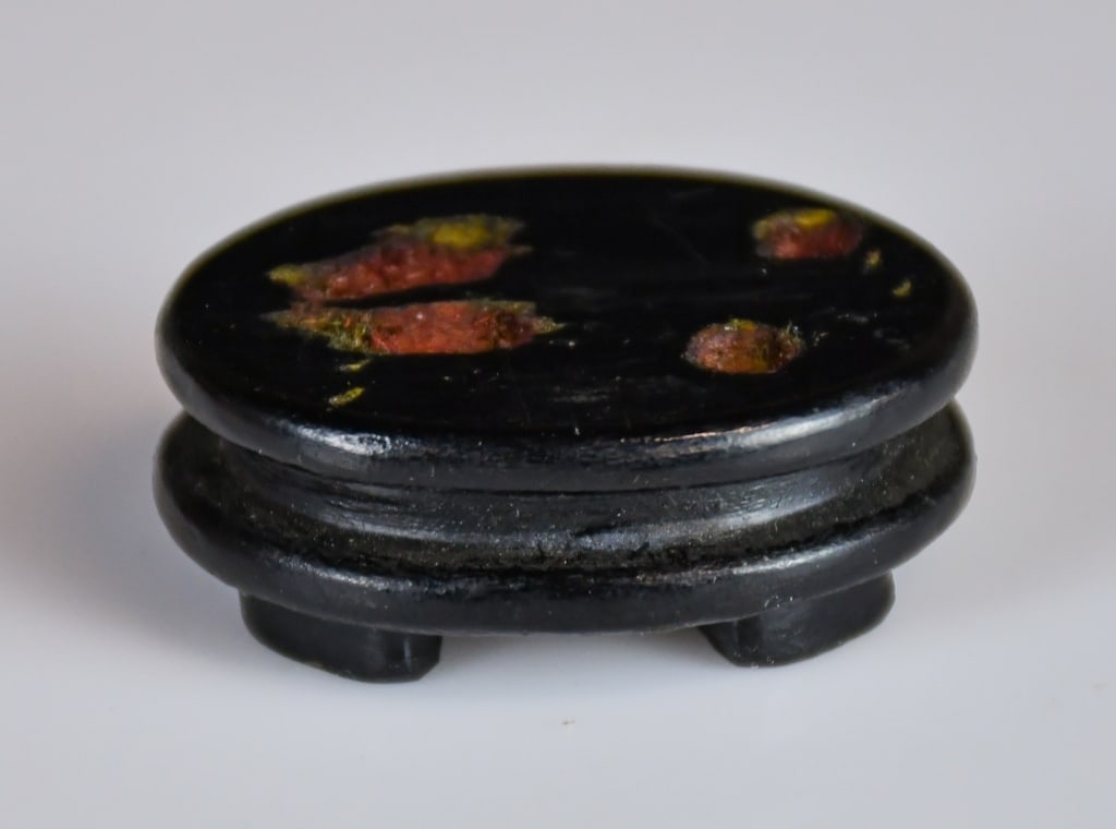 A Jadeite Carved Dog w/Std - 11