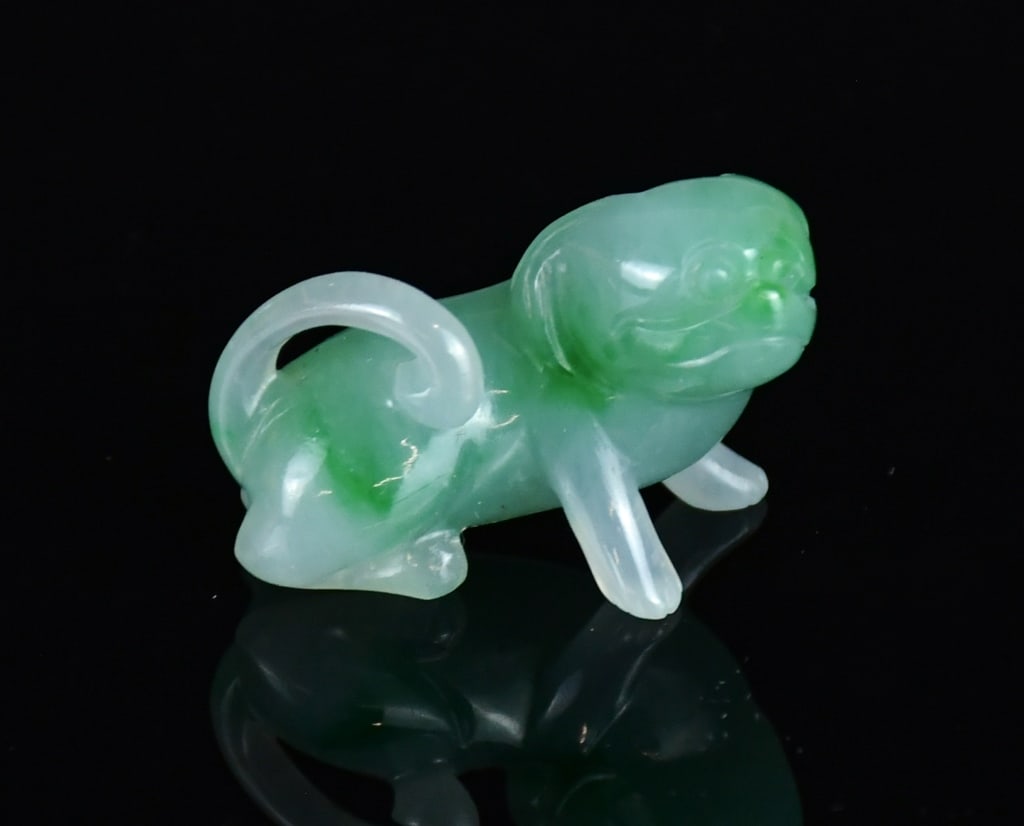 A Jadeite Carved Dog w/Std - 2