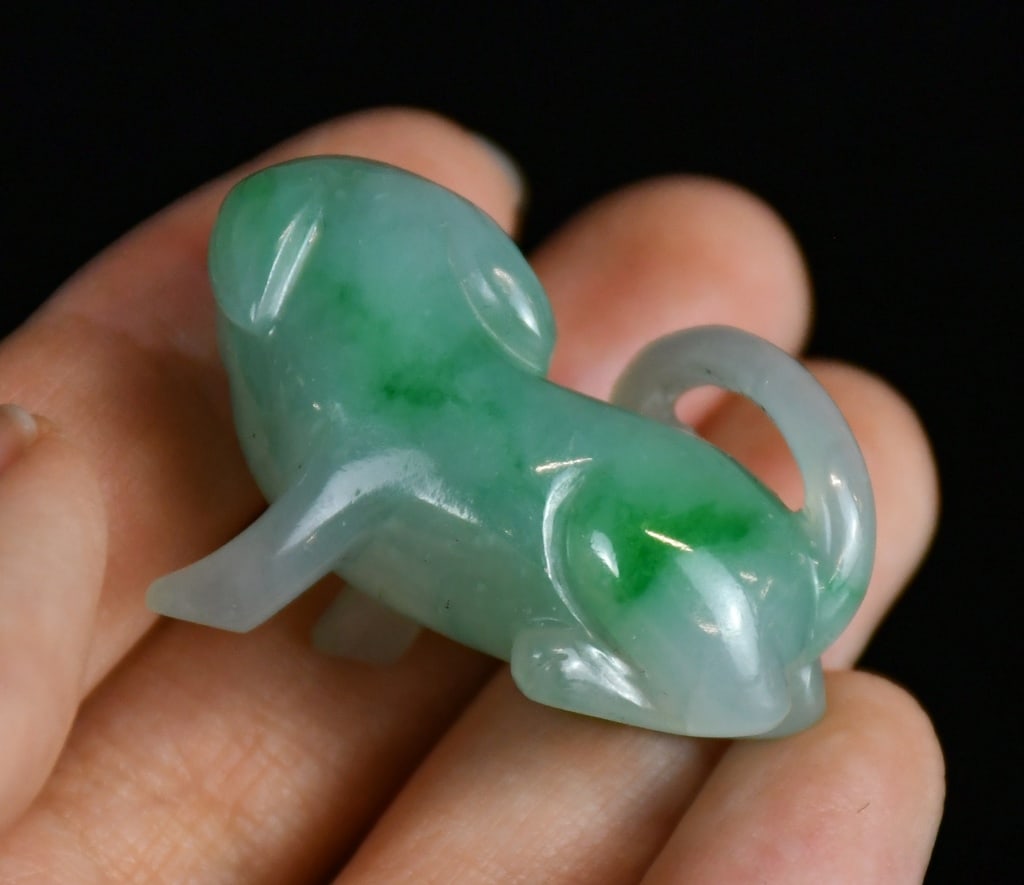 A Jadeite Carved Dog w/Std - 9