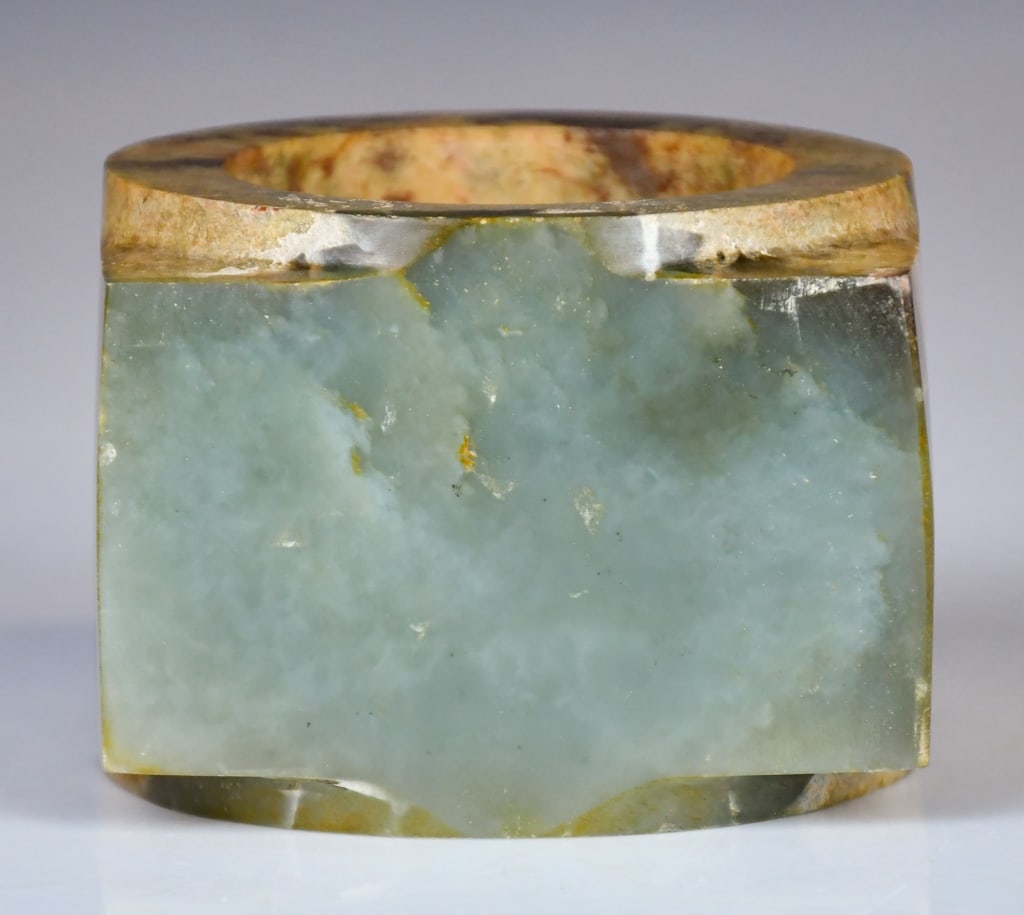 An Archaistic Jade Cong - 2