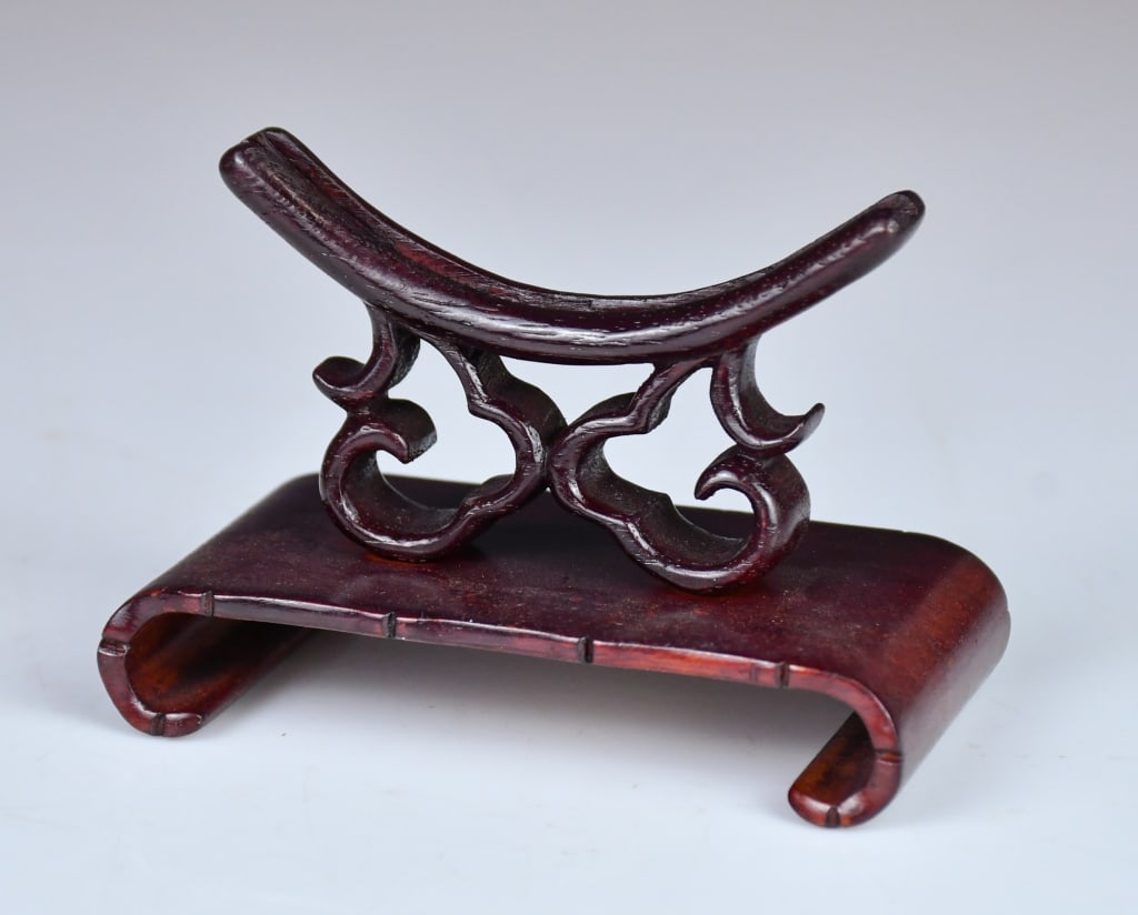 An Archaistic Jade Bi Disc w/Std - 10