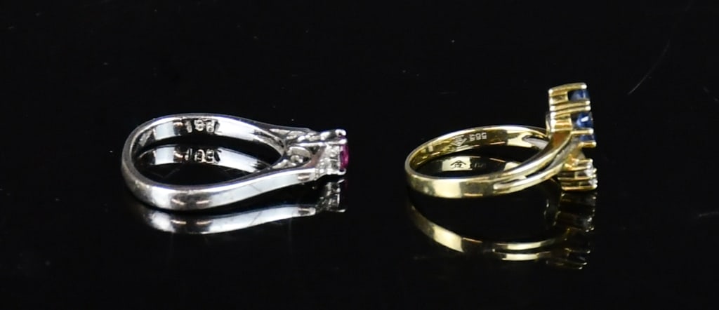 A Ruby Ring & A Sapphires Ring - 6