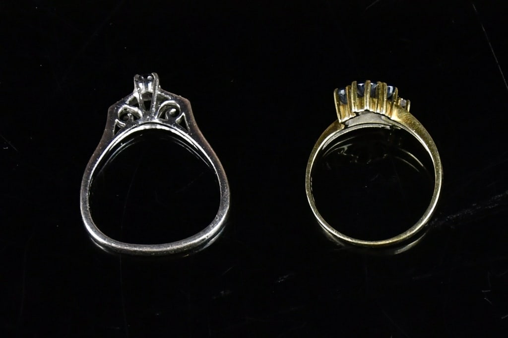 A Ruby Ring & A Sapphires Ring - 7