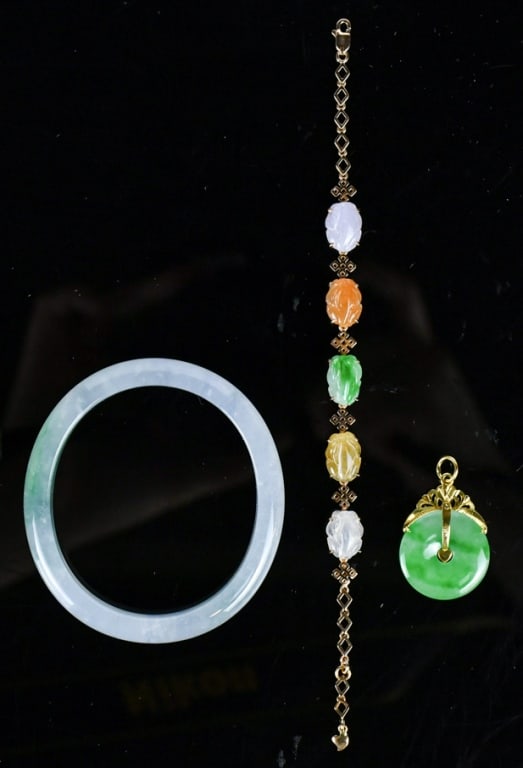 4Pcs Jadeite/ Jade Jewlery (1 of 12)