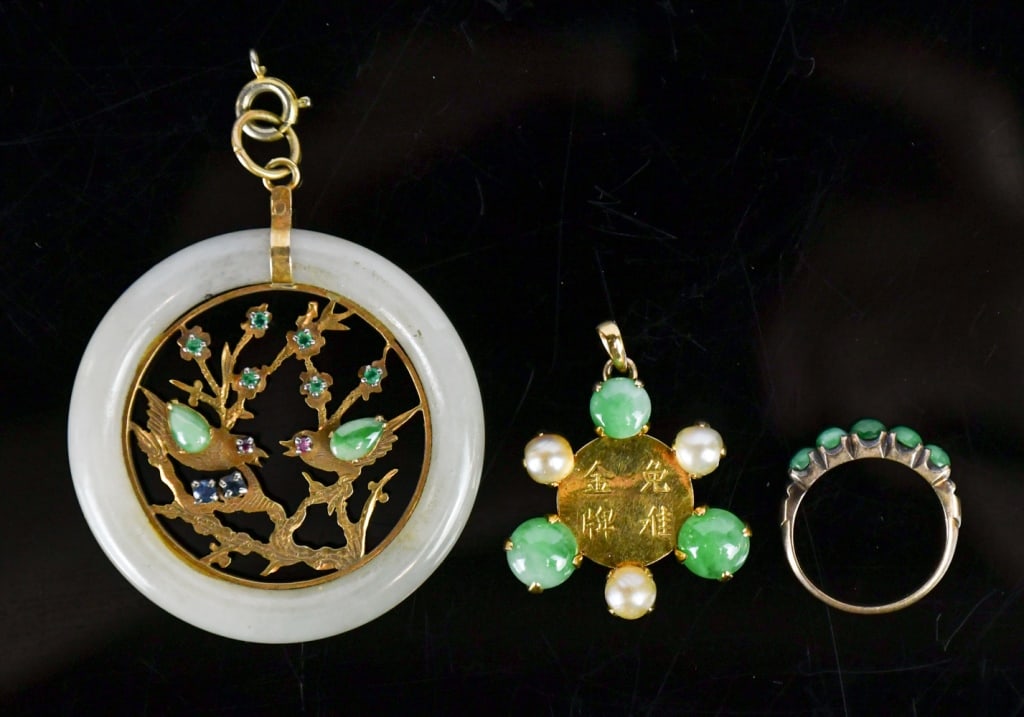 Group of 3Pcs Jadeite Inlaid Gold Jewlery (1 of 15)
