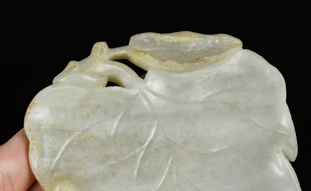 A Pale Celadon Jade Leaf Shape Dish w/Std Qing - 7