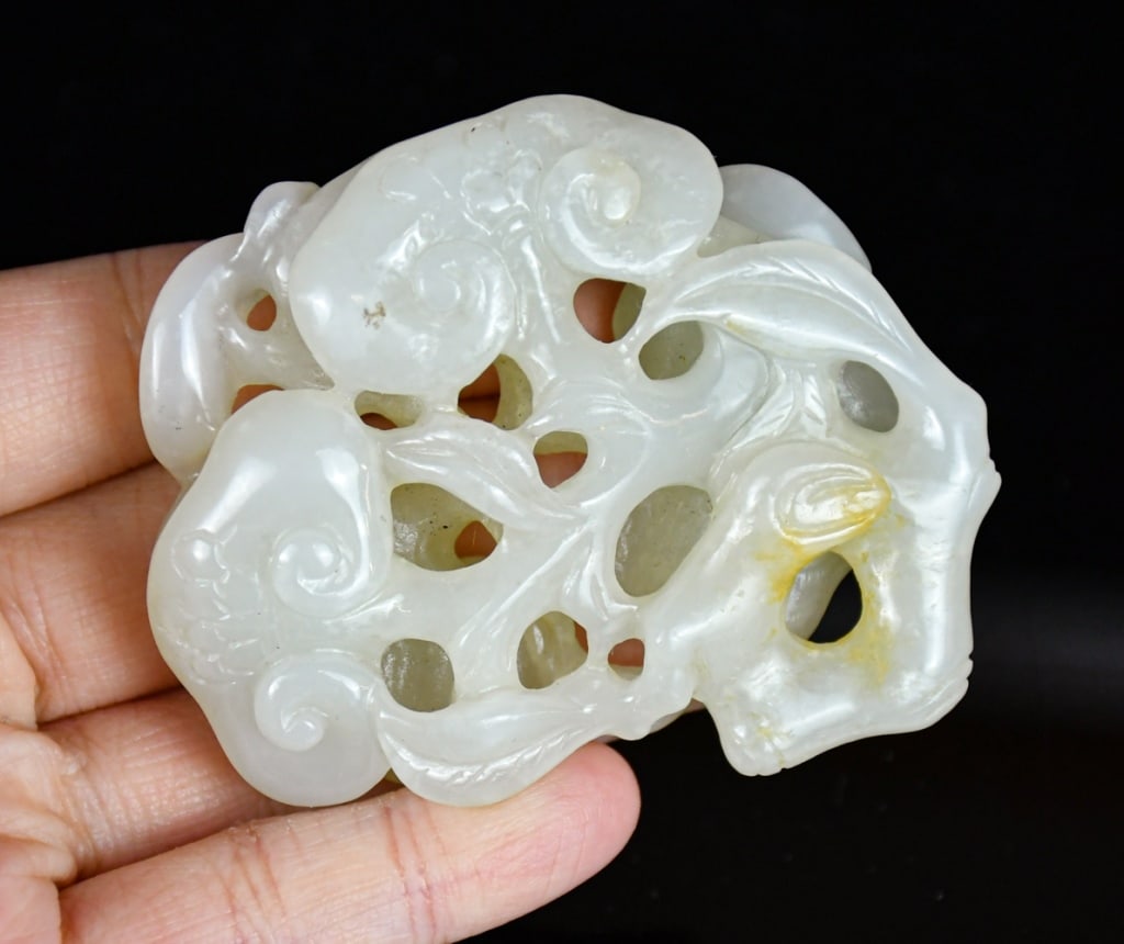 A White Jade Carved Lingzhi Republican (1 of 10)