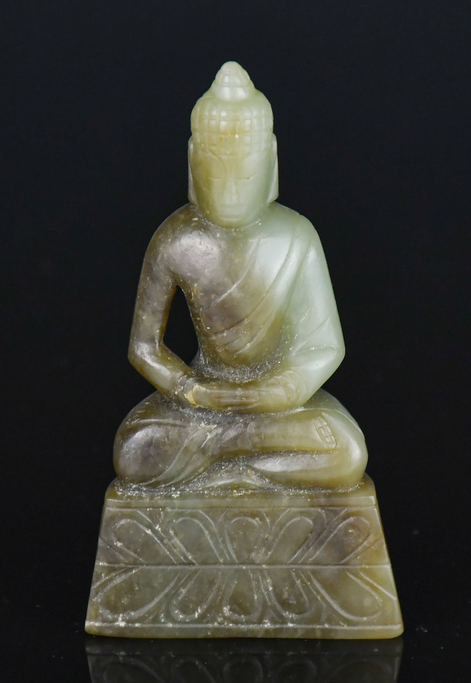 A Chinese Jade Figure of a Seated Buddha Song (1 of 10)