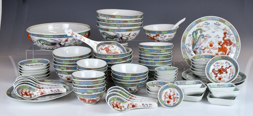 S/84Pcs Famille Rose Dining Wares w/Mk 1950-70s (1 of 16)