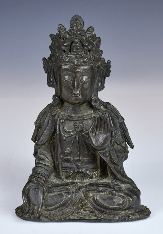 A Gilt Bronze Figure of Guanyin 17-18thC (1 of 11)