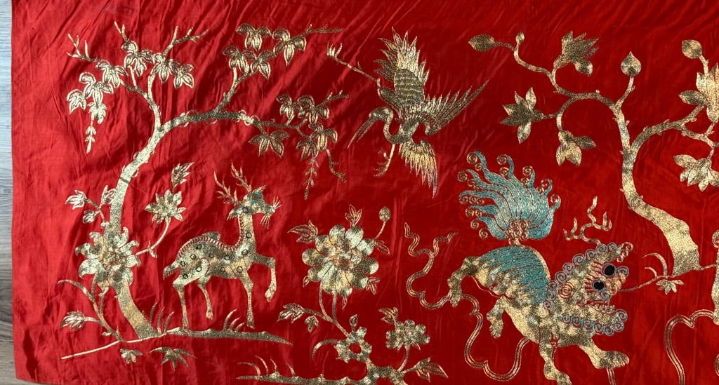 A Large Embroidered Hanging 19thC - 7