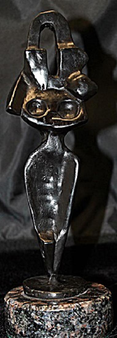 Signed Limited Edition Bronze Archipenko: Old recast patina bronze sculpture Alexander Archipenko, bearing a signature in a limited edition. Dimensions approx 14 x 8 x 5.