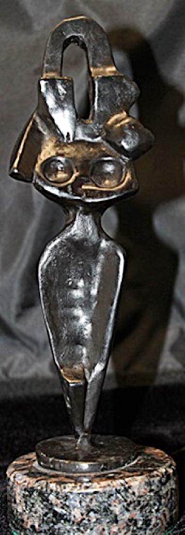 Signed Limited Edition Bronze Archipenko: Old recast patina bronze sculpture Alexander Archipenko, bearing a signature in a limited edition. Dimensions approx 14 x 8 x 5.