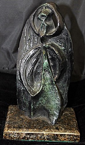 Signed Limited Edition Bronze Archipenko: Old recast patina bronze sculpture Alexander Archipenko, bearing a signature in a limited edition. Dimensions approx 12 x 5 x 5.