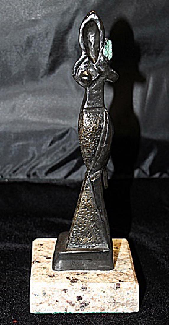 Signed Limited Edition Bronze Archipenko: Old recast patina bronze sculpture Alexander Archipenko, bearing a signature in a limited edition. Dimensions approx 11 x 5 x 5.