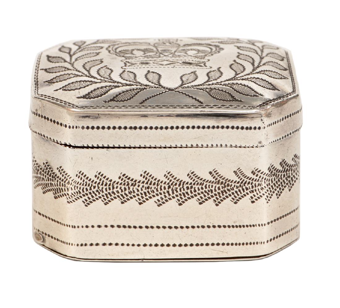 Silver Hallmarked Nut Meg Grinder (1 of 10)