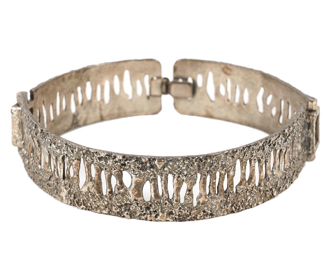 Guy Vidal Silver & Pewter 'Molten Bars' Choker: Guy Vidal textural choker necklace of 'Molten Bars'. Comprised of 3 segments, measuring 12.5" inside circumference x 1"H. Vintage condition with dark original patina. Examine all photos closely. Conta