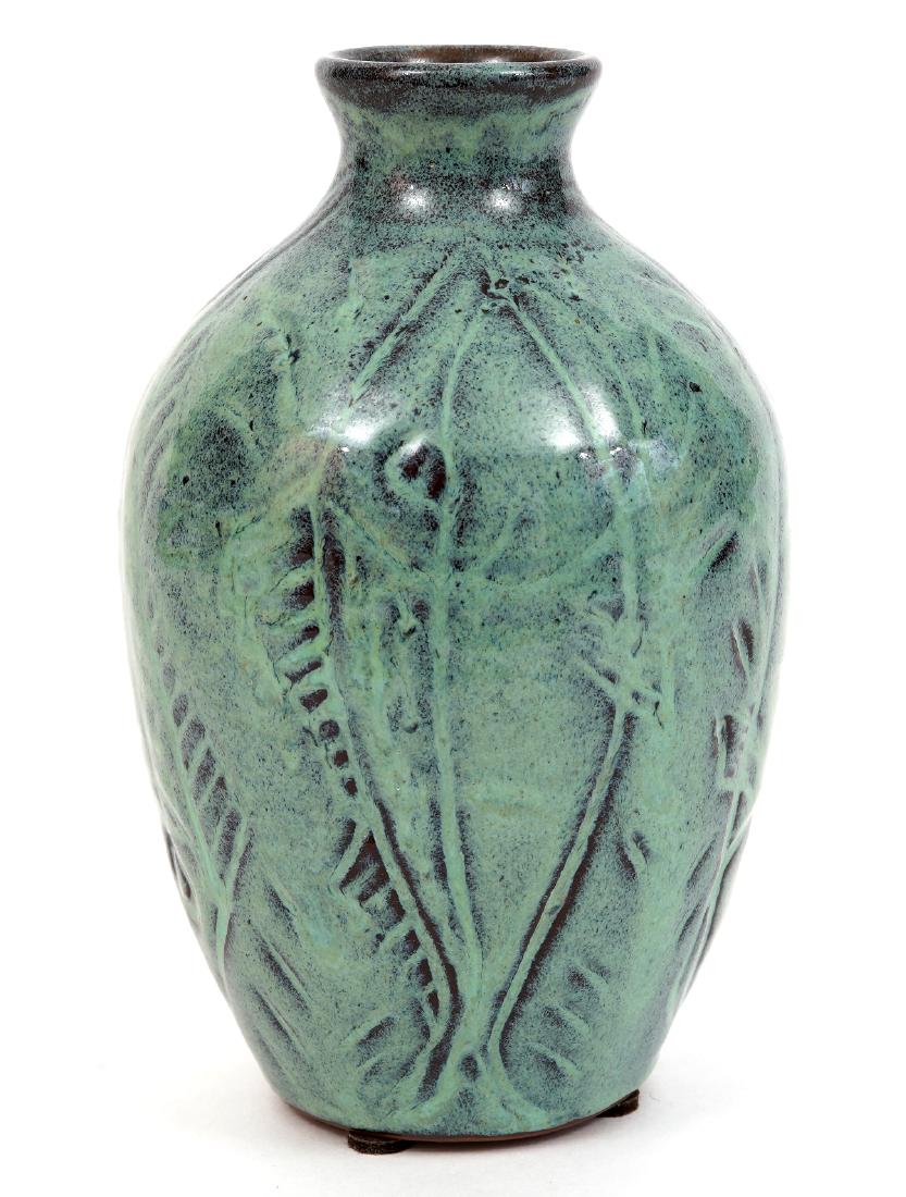 Ernst & Alma Lorenzen Pottery 'Fish' Vase: Ernst & Alma Lorenzen pottery vase with a fish design, signed on bottom. Measures 6.75" H. Very good condition. Examine all photos closely. Contact AAG for more detailed information if needed. AAG is 