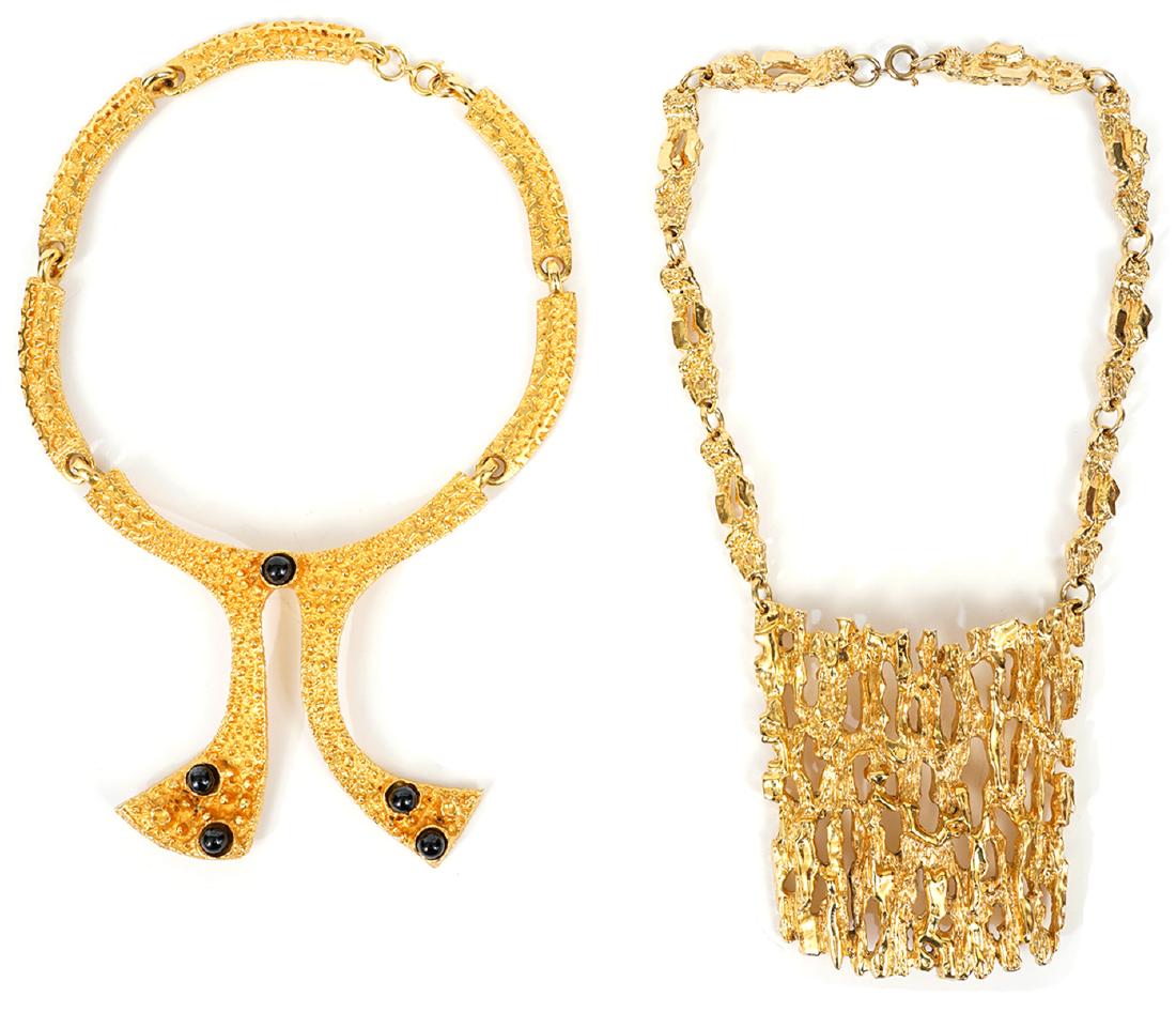 Robert Larin 'Bark' Pendant & Gold Tone Choker: Large gold bib 'Bark' pendant necklace by Robert Larin & textured panel modernist necklace accented with black beads. Good condition, see photos. Examine all photos closely. Contact AAG for more detai