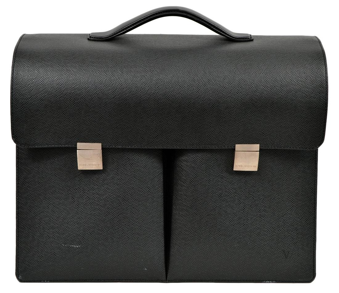 Louis Vuitton Black Epi Leather Briefcase 2002: Louis Vuitton Black Epi leather briefcase featuring two huge outer pockets, 3 sections and a full size zipper pocket. Measures 12.5"H x 16"L x 7"D. MB0082 (2002) Condition report: Very good, see photo