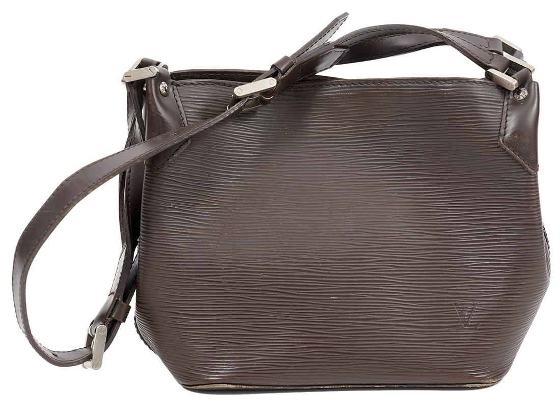 Louis Vuitton Brown Epi Mandara PM Shoulder Bag: Louis Vuitton Epi Mandara Shoulder Bag Size: 7"L x 9"H x 4.5"D, 17cmL x 23cmH x 11cmD Strap Drop: 11", 28cm Includes: Entrupy Certificate of Authenticity Chocolate brown epi leather Mandara shoulder b