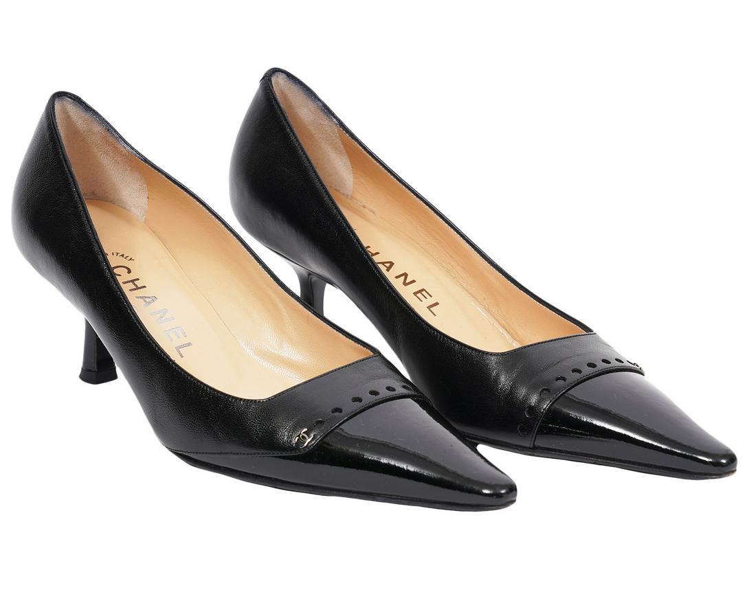 Chanel Vintage Black Patent Pumps Kitten Heel 37B: Chanel vintage, 2004 P, black leather and patent leather pointed toe pumps with kitten heels. Style number: 94305. Size: 37B. Made in Italy. Includes: original box and dust bags. Condition grade: 2. L