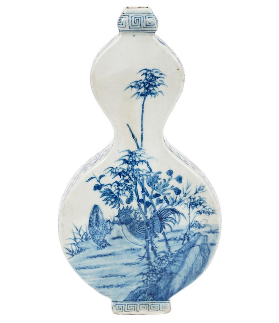 Chinese Porcelain Blue & White Small Vase (1 of 12)