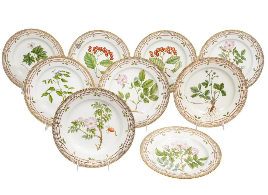 9 Royal Copenhagen 'Flora Danica' Dinner Plates (1 of 20)