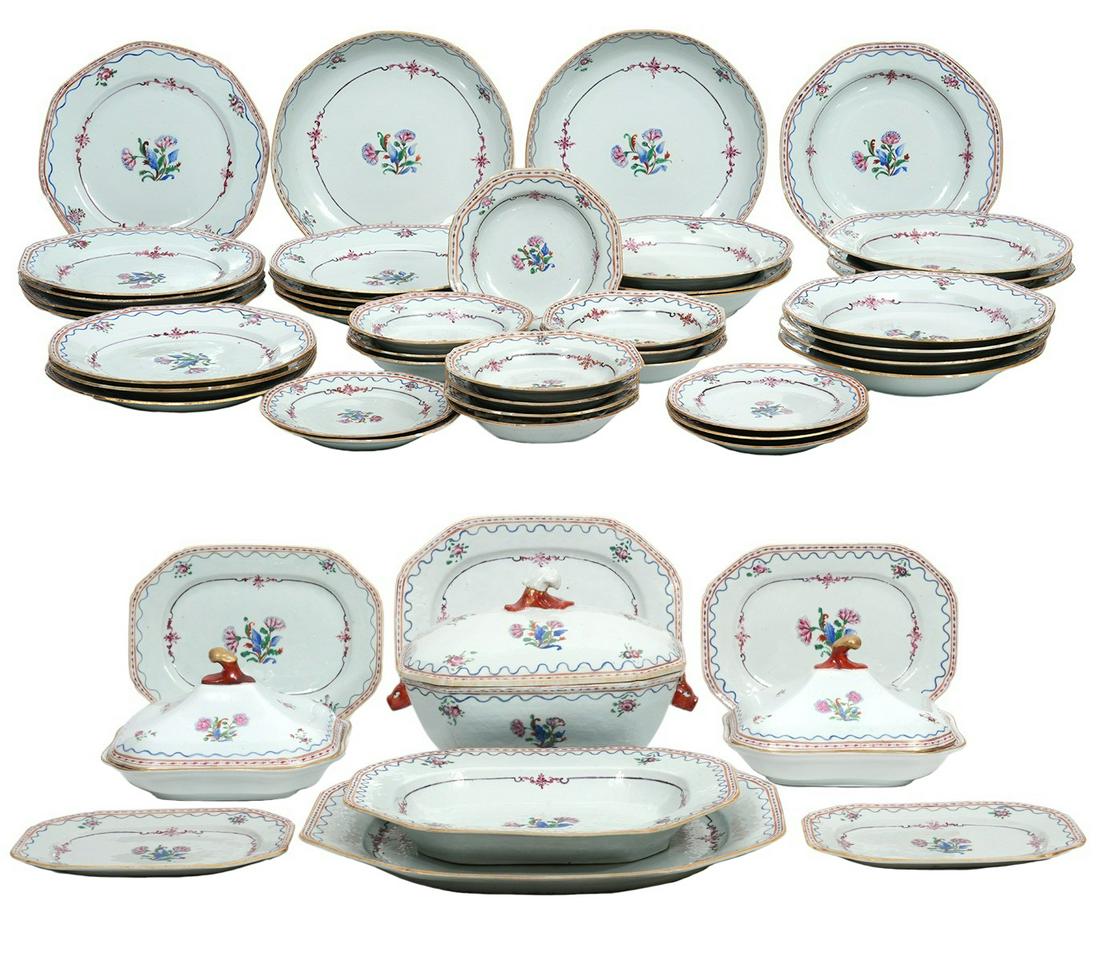 33 Pc Chinese Export Porcelain Dishes (1 of 20)