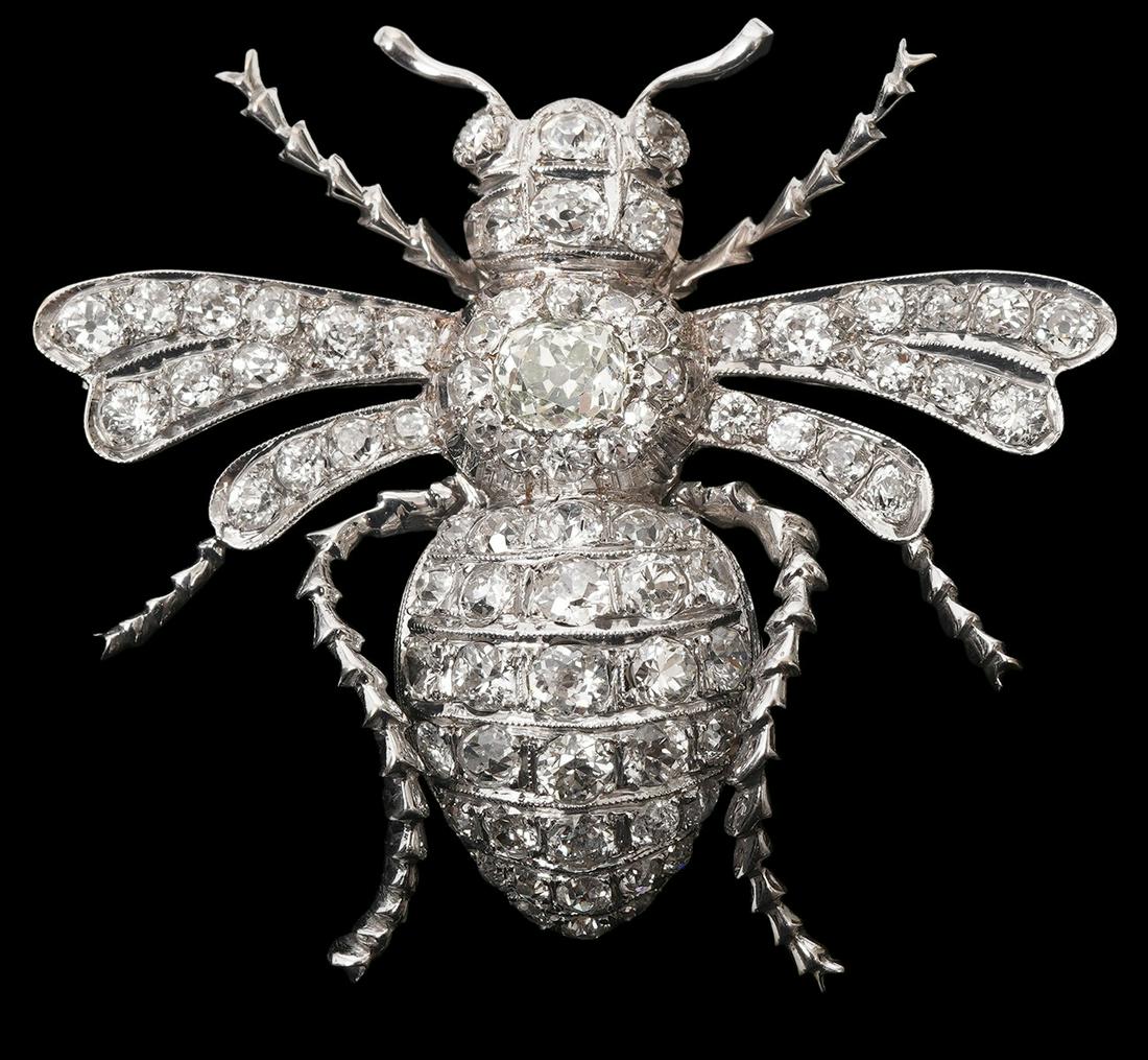 Stunning Diamond Encrusted 14K WG Bee Brooch (1 of 6)