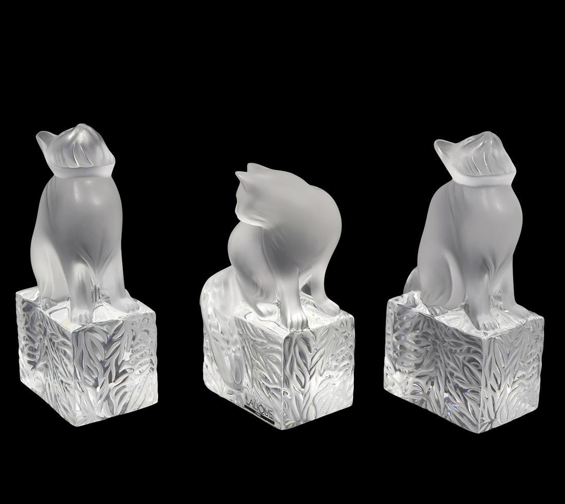 3 Lalique Frosted Cats Perched on Textured Bases (1 of 9)