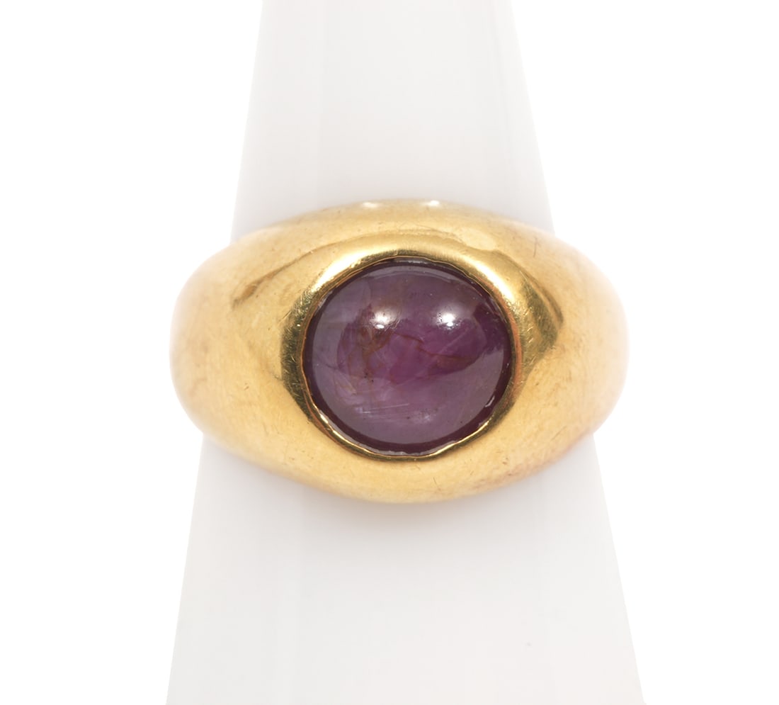 18K Yellow Gold Star Ruby Ring (1 of 9)