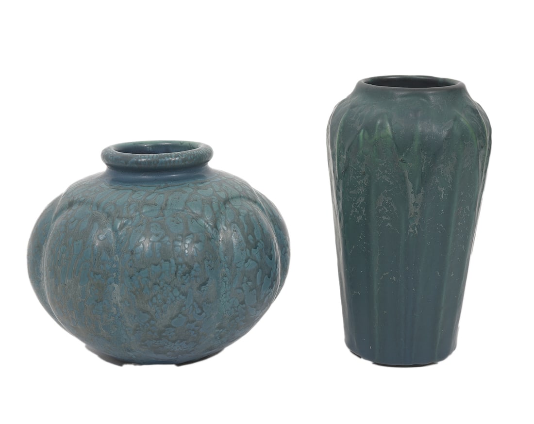 2 Hampshire Pottery Vases (1 of 7)