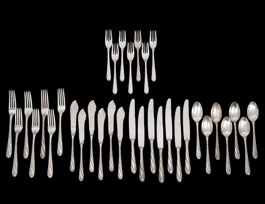 34 Pcs. Buccellati 'Torchon' Sterling Flatware (1 of 10)
