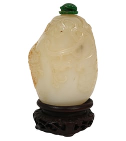 Carved Chinese Jade Snuff Bottle
