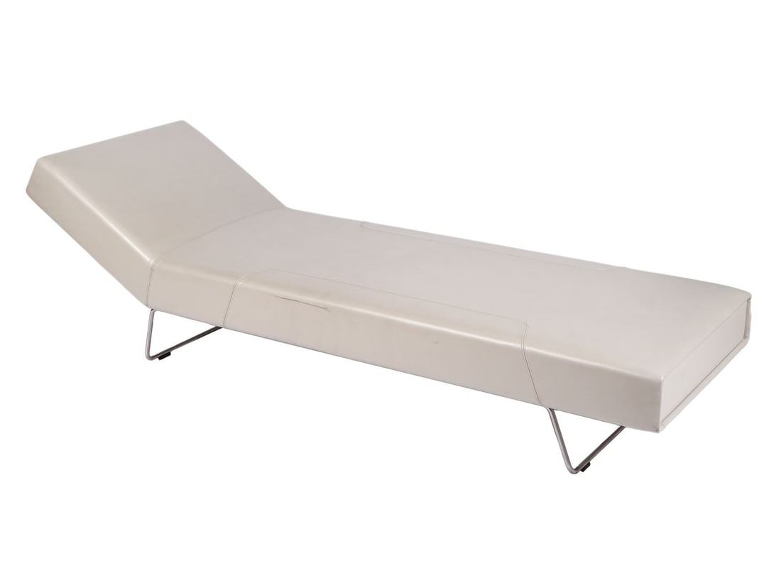 Cappellini Loop Chaise Lounge by Barber Osgerby: Loop Chaise Lounge by Cappellini designed by Barber Osgerby, designed in 1999, Italian, in beige leather. Frame is poplar multiply and fir wood with stainless steel legs and rubber feet. Cushion is co