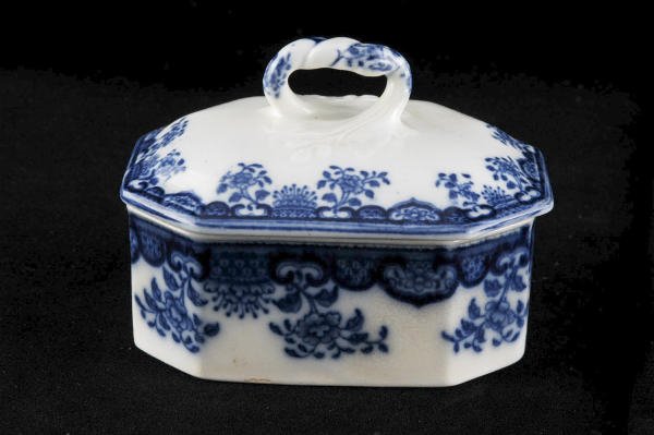 Wedgwood Flow Blue 5x3.5 Inch Small Covered Dish - 2