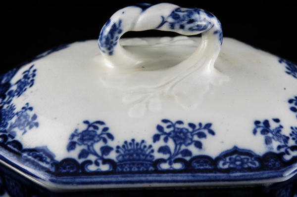 Wedgwood Flow Blue 5x3.5 Inch Small Covered Dish - 4