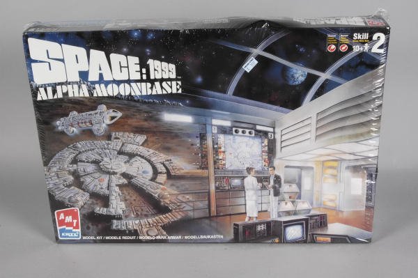 Space 1999 Eagle 1 and Alpha Moonbase AMT Models - 2