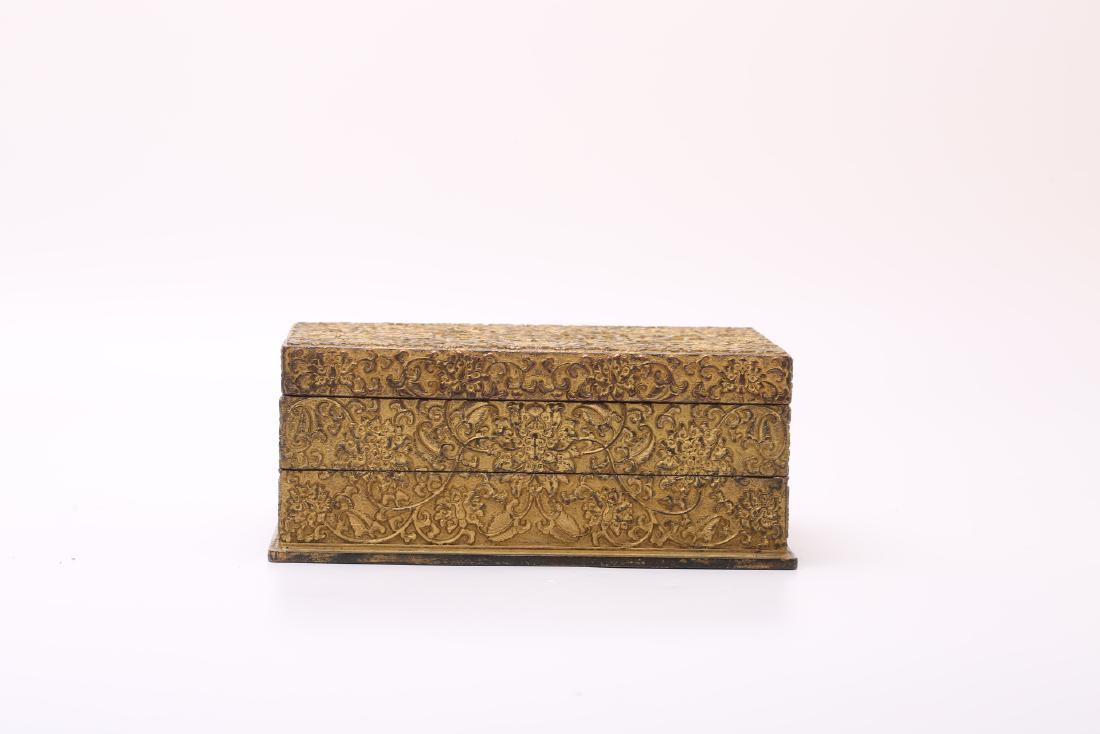 A CARVED GILT-BRONZE BOX AND COVER.QING DYNASTY (1 of 17)