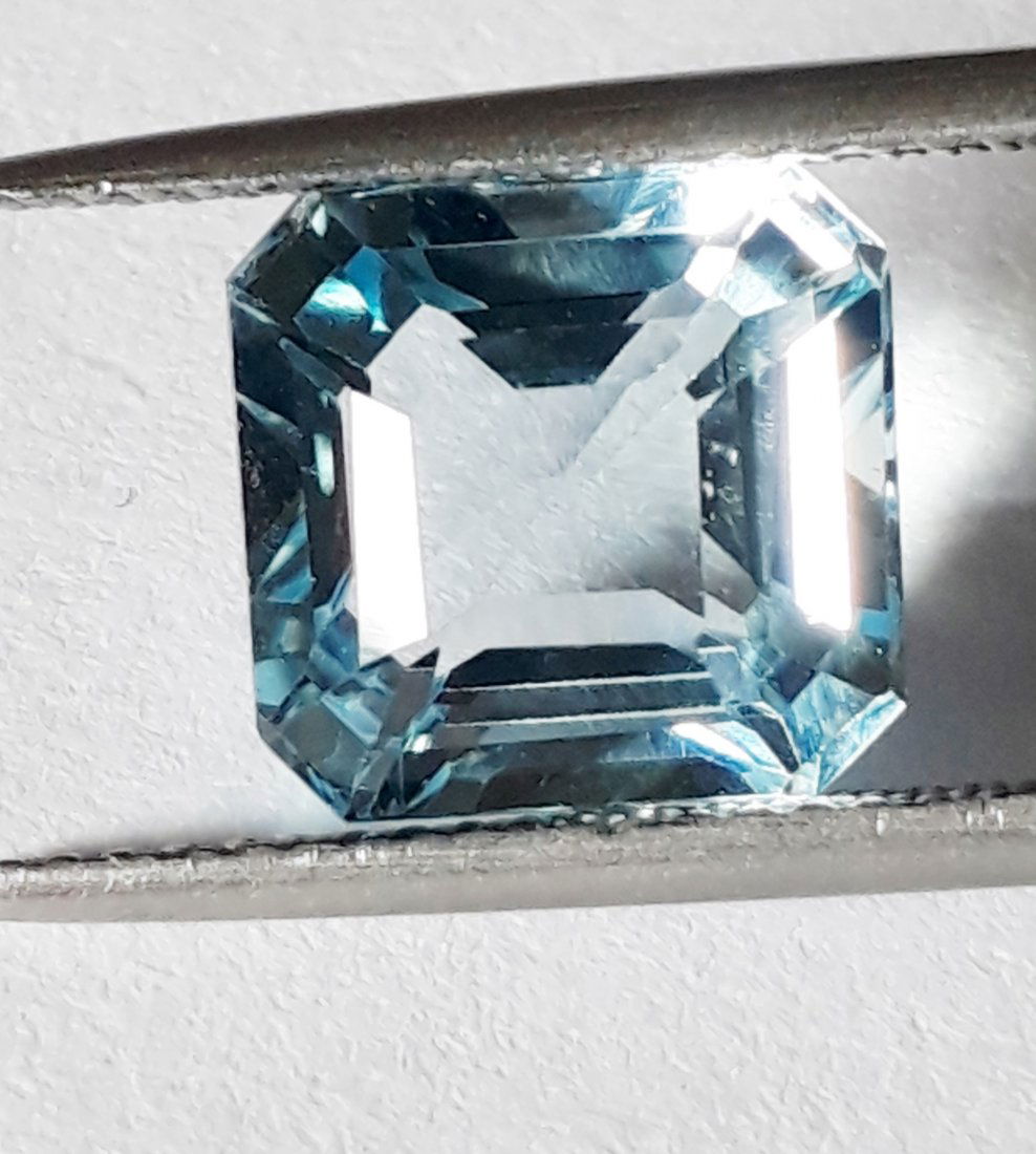 Natural Blue Topaz Emerald Cut Shape - 5.01 ct. (1 of 4)